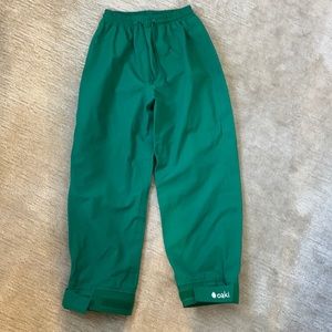 Girls snow/rain pants. Lightweight.